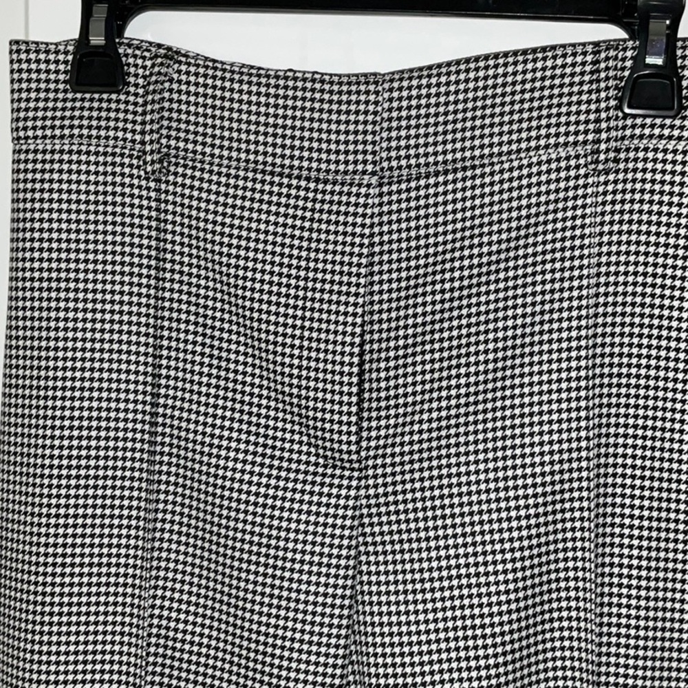 Veronica Beard Black and White Checkered Flare Pants - Picture 6 of 7